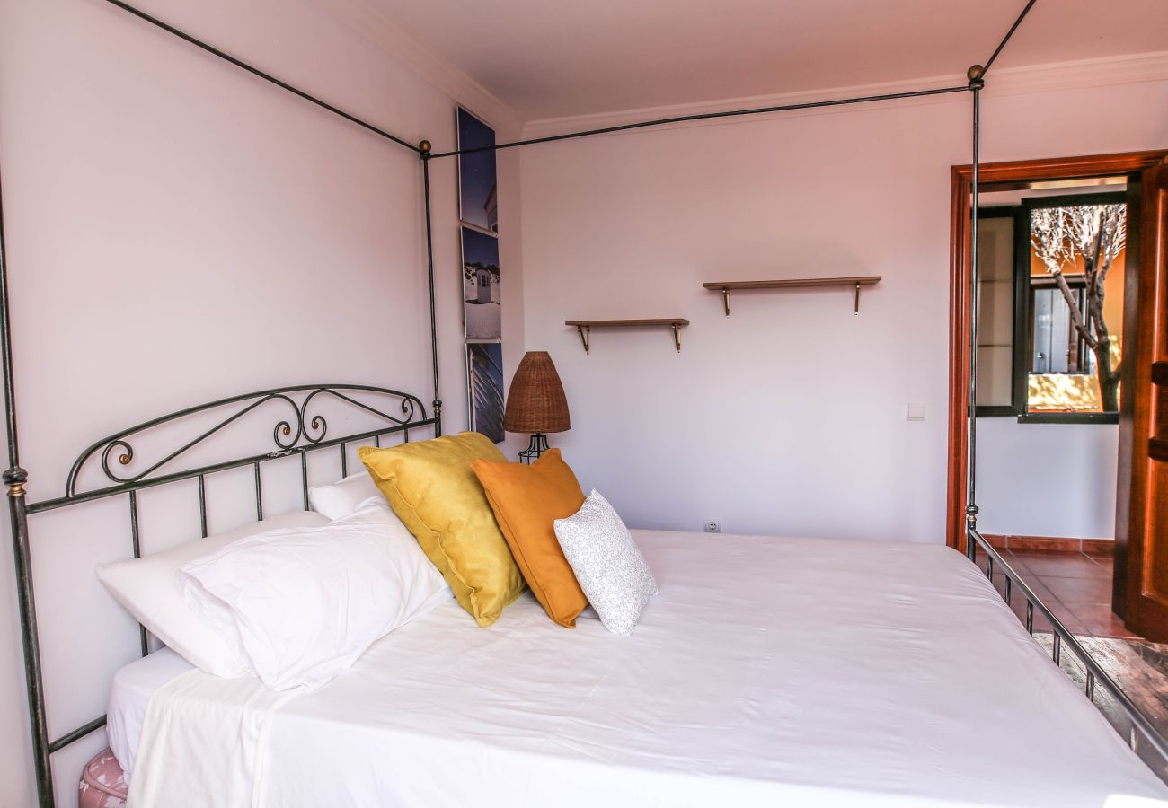 Ferienhaus in Macher - Horizon Luxury -Eine Oase der Ruhe mit privatem Pool, Gärten und spektakuläre Aussicht