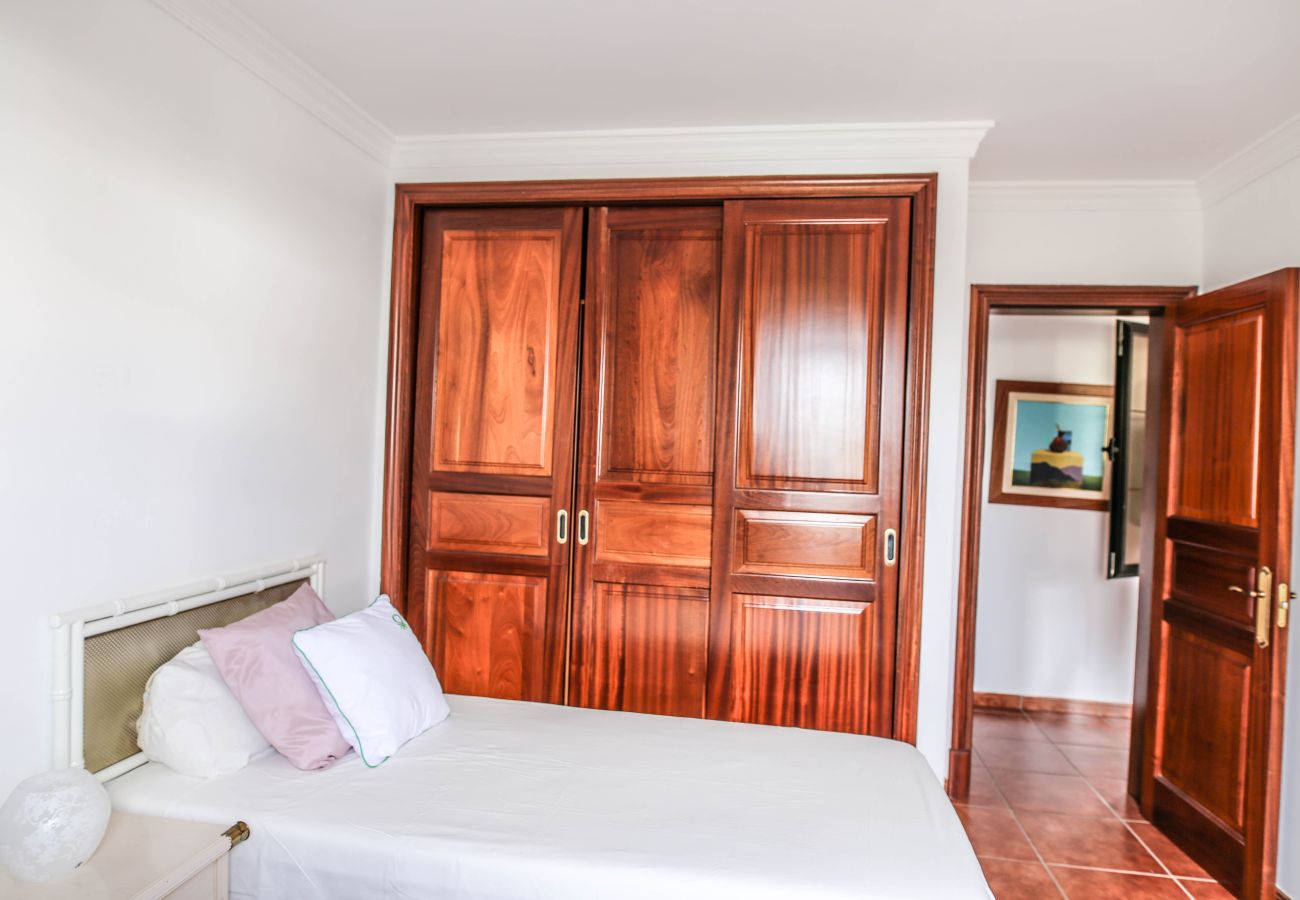 Ferienhaus in Macher - Horizon Luxury -Eine Oase der Ruhe mit privatem Pool, Gärten und spektakuläre Aussicht