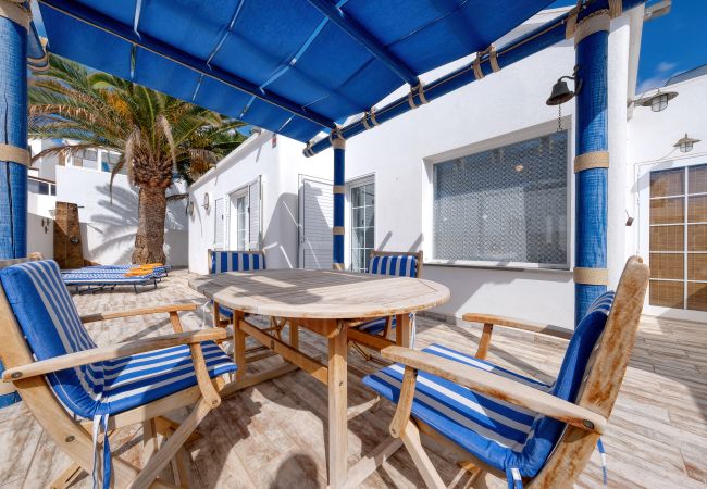 Fereinhouse, Lanzarote, la concha 