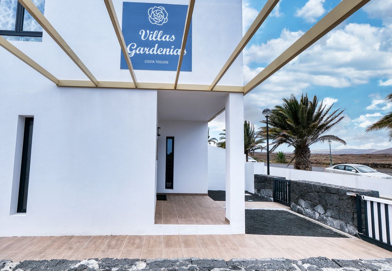 Casa en Costa Teguise - Juana Isabela Villas Gardenias-gran terraza, wifi rápido, relax 
