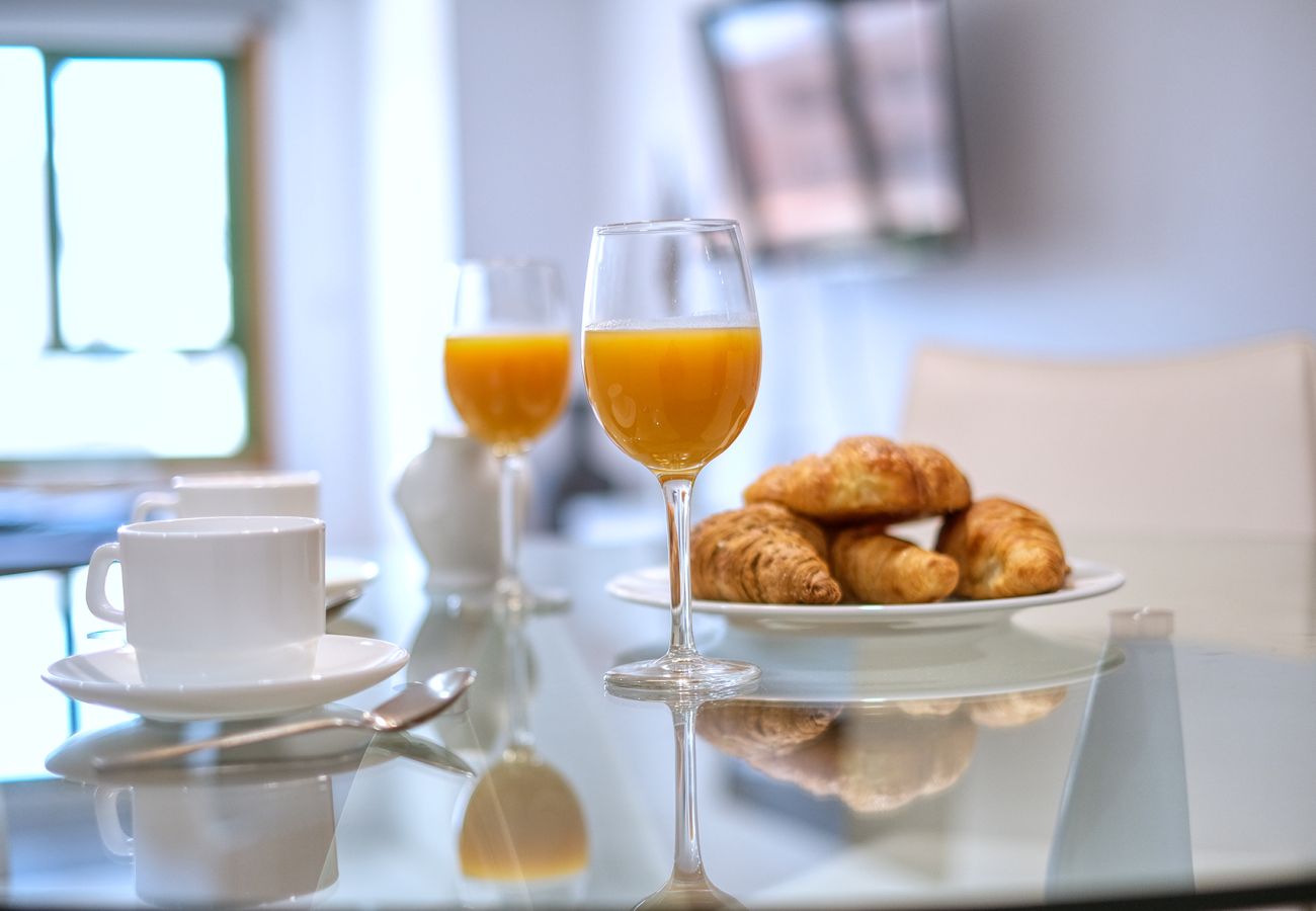 Apartamento en Arrecife - casa Victoria-frente a la Playa del Reducto, plaza de garaje,wifi, aire acondicionado