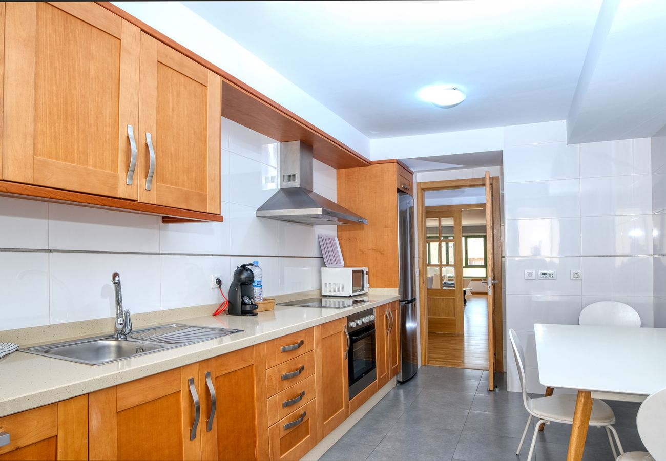 Apartamento en Arrecife - casa Victoria-frente a la Playa del Reducto, plaza de garaje,wifi, aire acondicionado