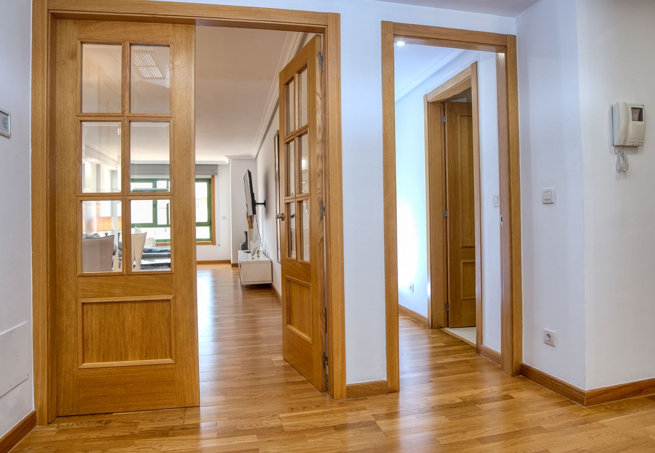Apartamento en Arrecife - casa Victoria-frente a la Playa del Reducto, plaza de garaje,wifi, aire acondicionado