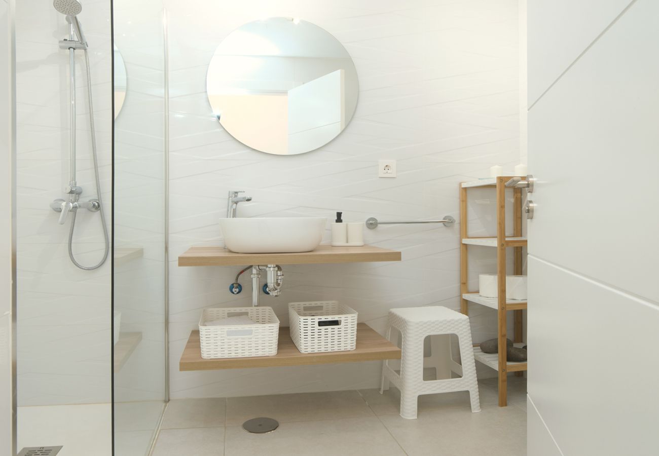 Apartamento en Costa Teguise - Ocean View con terraza vista mar y piscina comunitaria