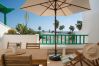 Casa en Costa Teguise - Balcon del mar-Piscina, Canchas de tennis , acceso al mar 