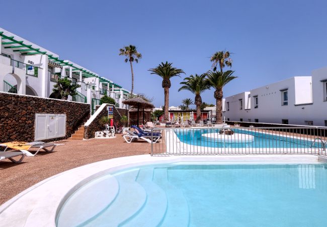 Maison à Puerto del Carmen - Eva Maison de Vacances avec Piscine & Détente - Très proche de la plage