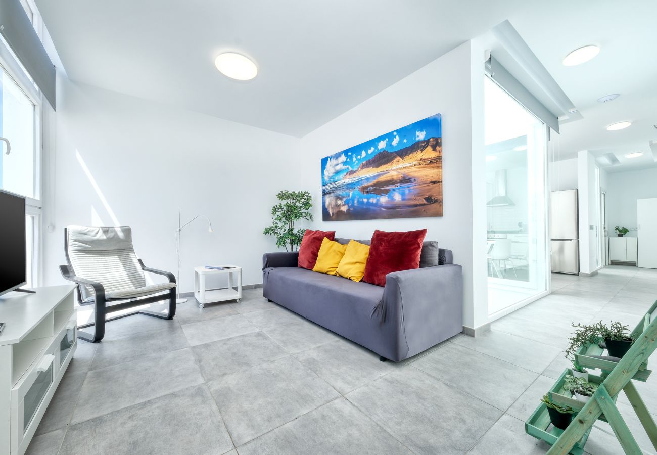 Casa a  Famara - Karma Famara 1 -a 25m dal mare, wifi veloce, terraza sul tetto con vista 