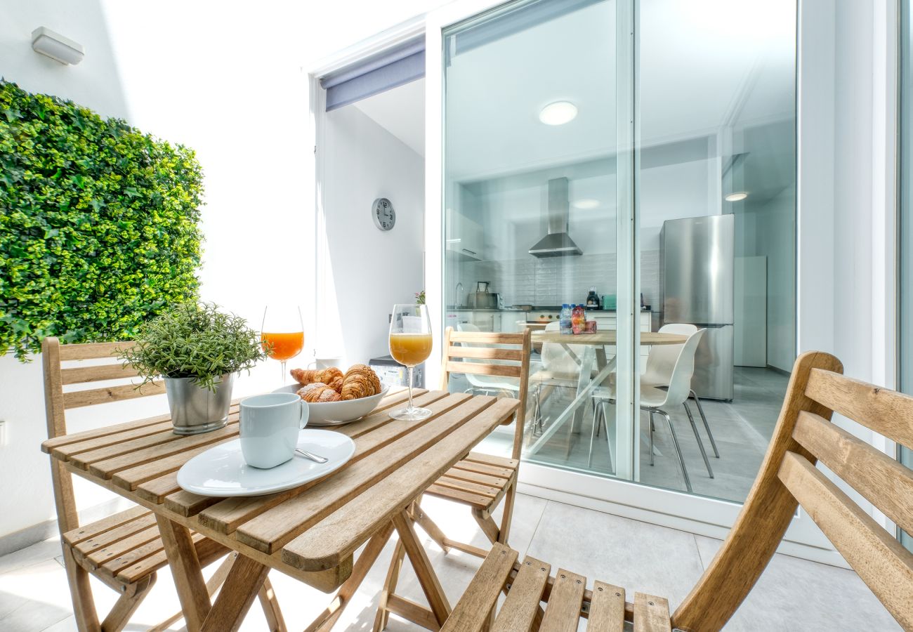 Casa a  Famara - Karma Famara 2 - a 25m dal mare, wifi veloce, terraza con vista