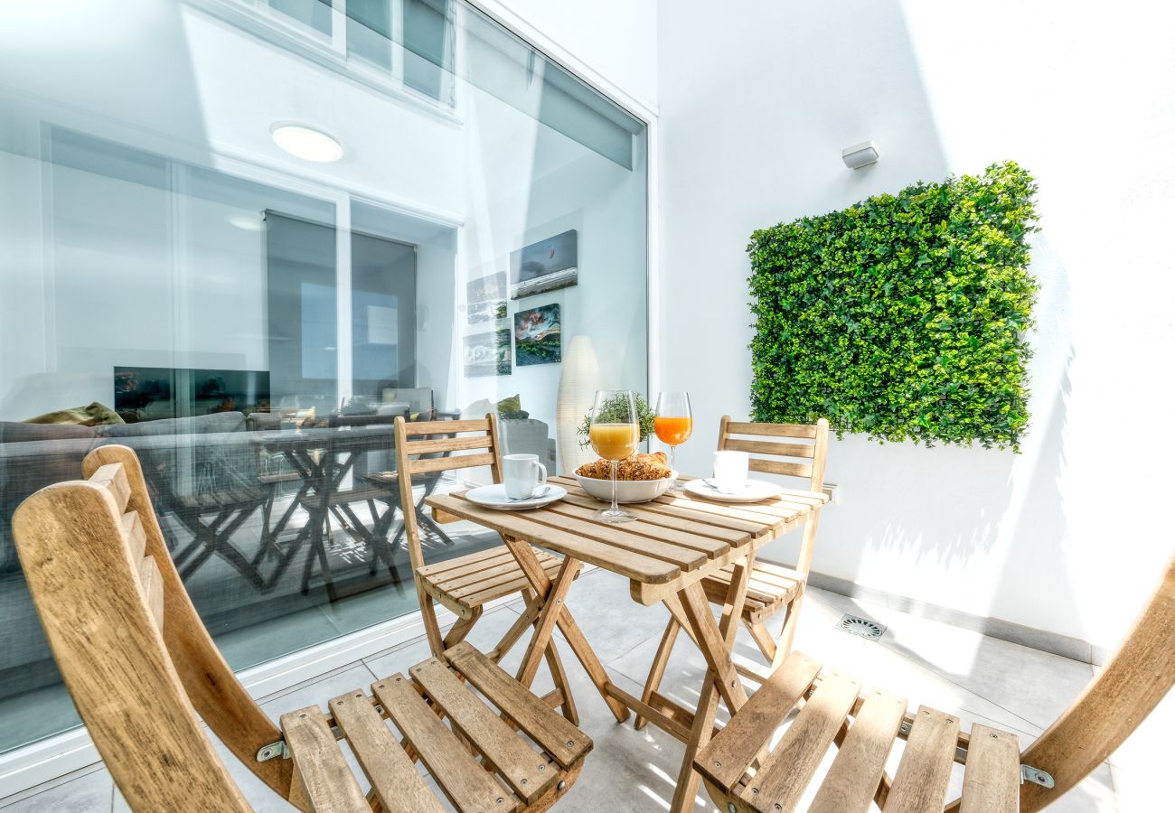 Casa a  Famara - Karma Famara 2 - a 25m dal mare, wifi veloce, terraza con vista