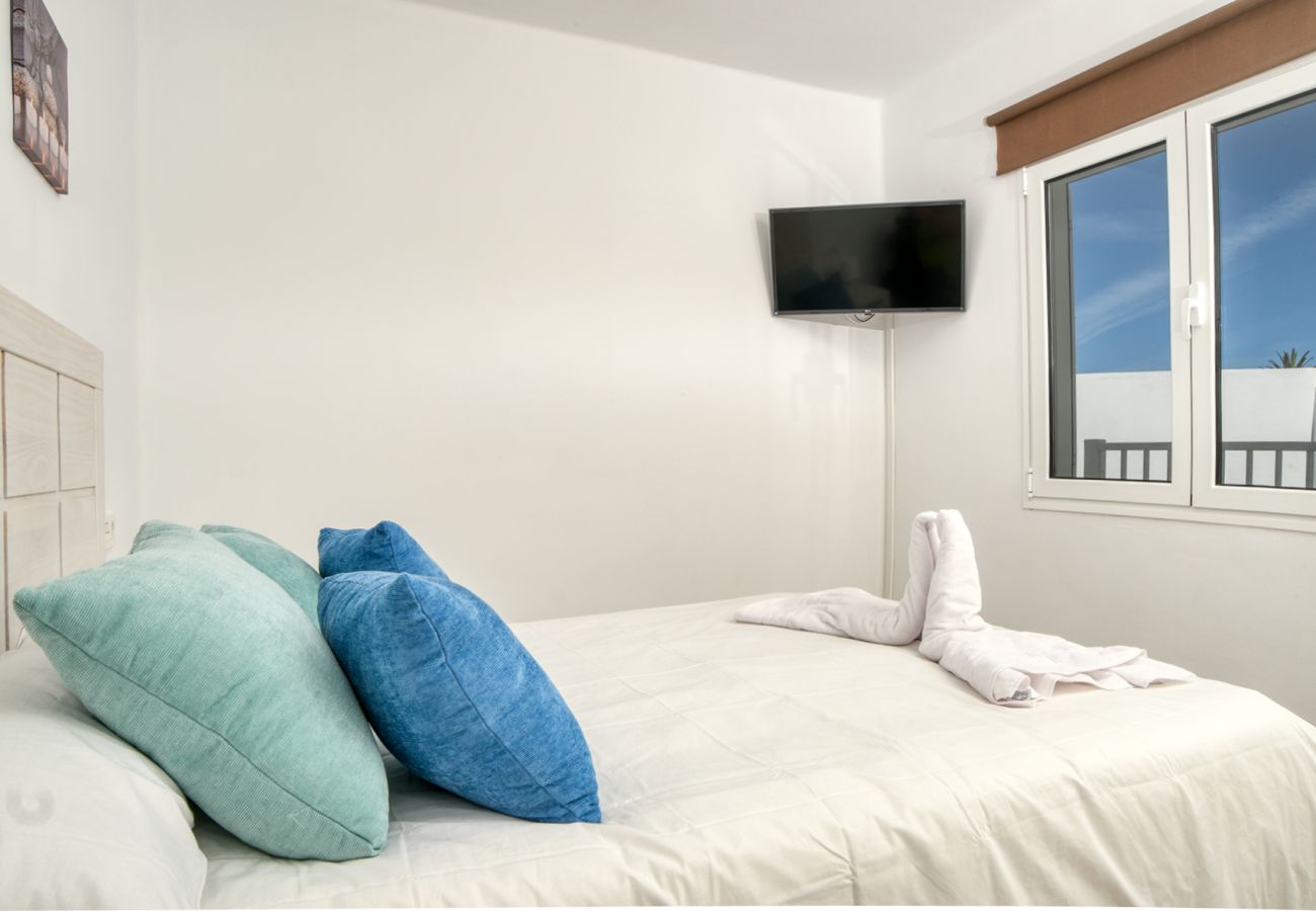 Casa a Costa Teguise - Suite ANIAGUA casa vacanze con vista alla piscina 