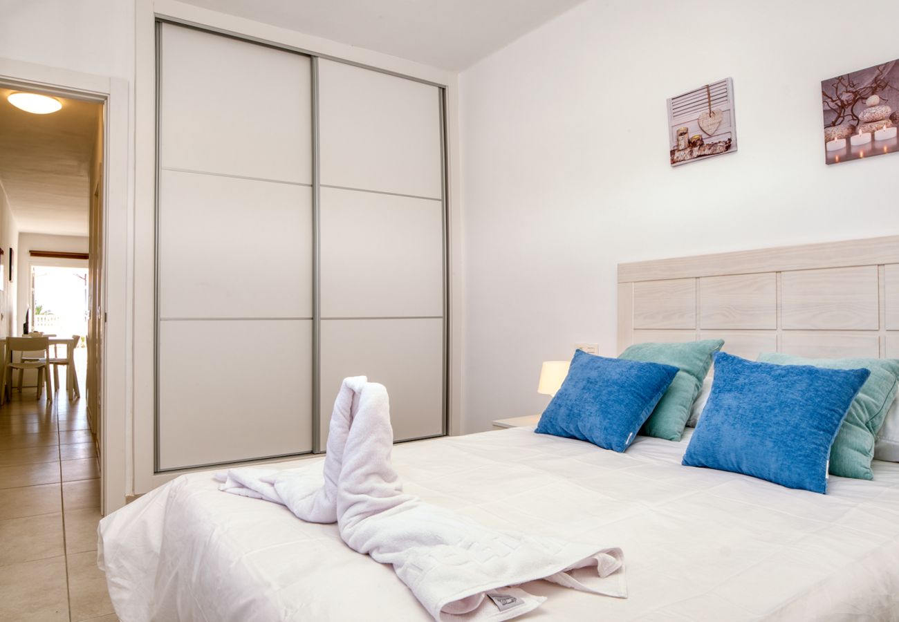 Casa a Costa Teguise - Suite ANIAGUA casa vacanze con vista alla piscina 