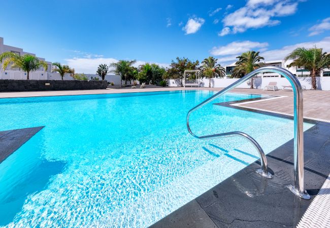 Casa a Costa Teguise - Sun Glow Senator- vista alla piscina