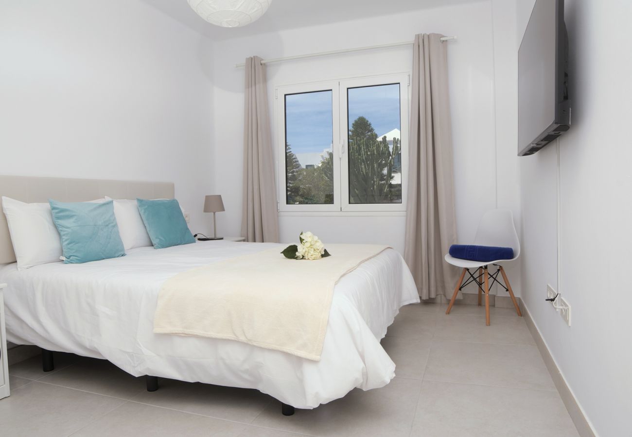 Appartamento a Costa Teguise - Ocean View-casa vacanze con terrazza vista mare e piscina comunitaria
