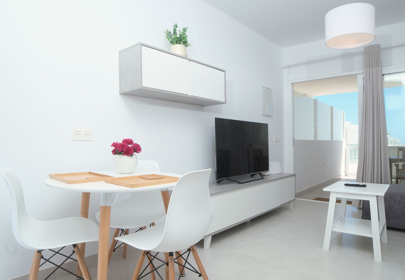Appartamento a Costa Teguise - Ocean View-casa vacanze con terrazza vista mare e piscina comunitaria
