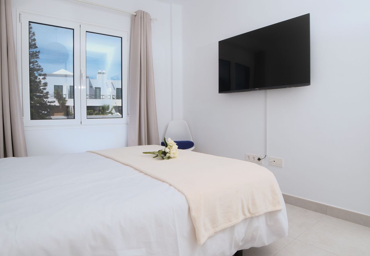 Appartamento a Costa Teguise - Ocean View-casa vacanze con terrazza vista mare e piscina comunitaria