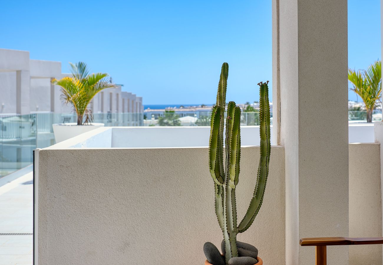 Appartamento a Costa Teguise - Ocean View-casa vacanze con terrazza vista mare e piscina comunitaria