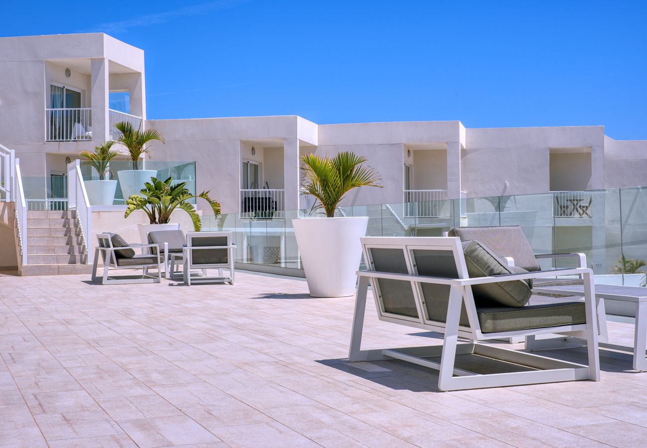 Appartamento a Costa Teguise - Ocean View-casa vacanze con terrazza vista mare e piscina comunitaria