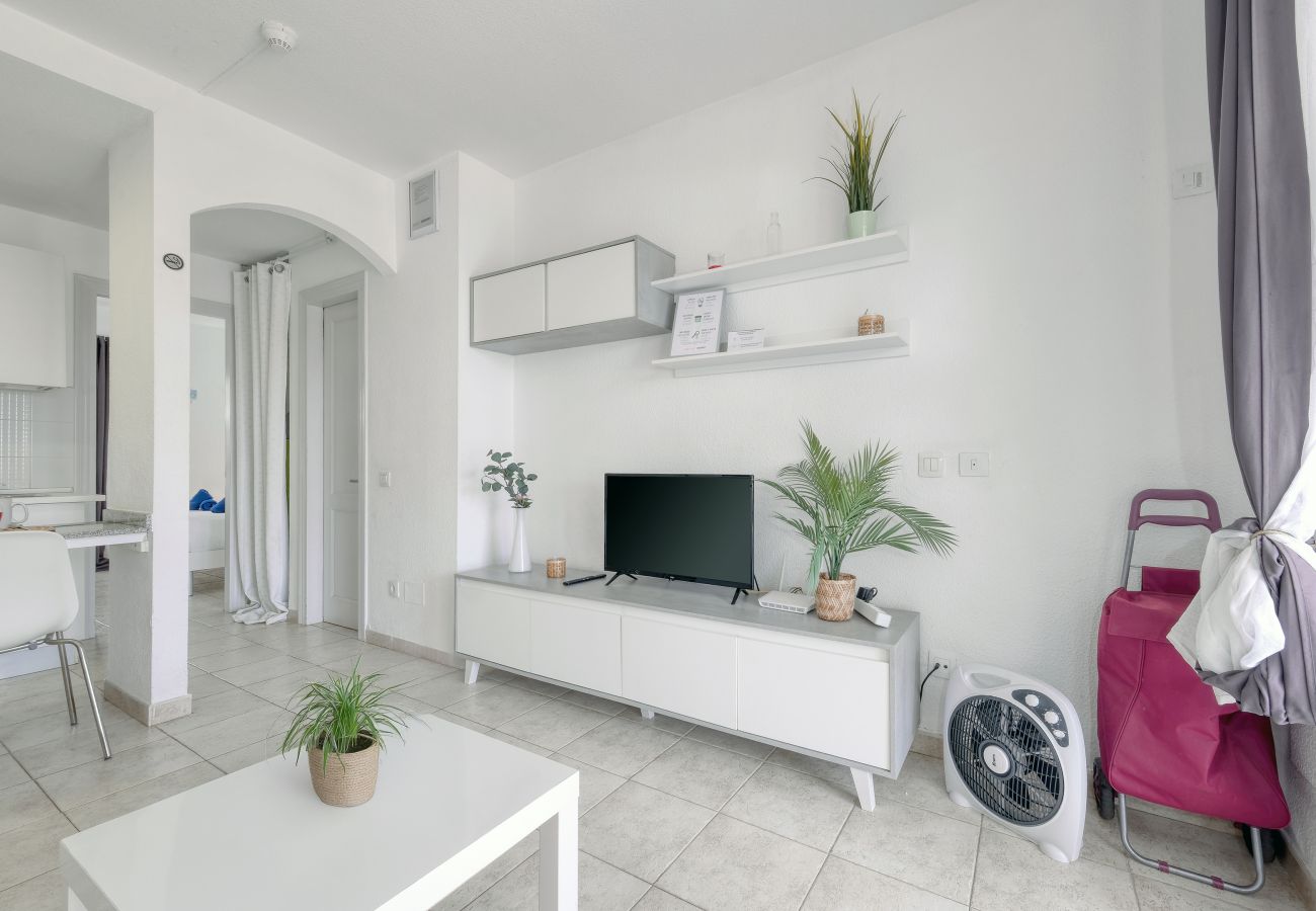 House in Puerto del Carmen - Eva Vacation Home Pool & Relax - Very close to the beach 