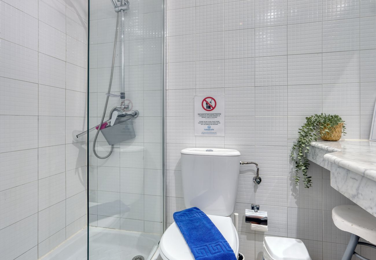 House in Puerto del Carmen - Eva Vacation Home Pool & Relax - Very close to the beach 
