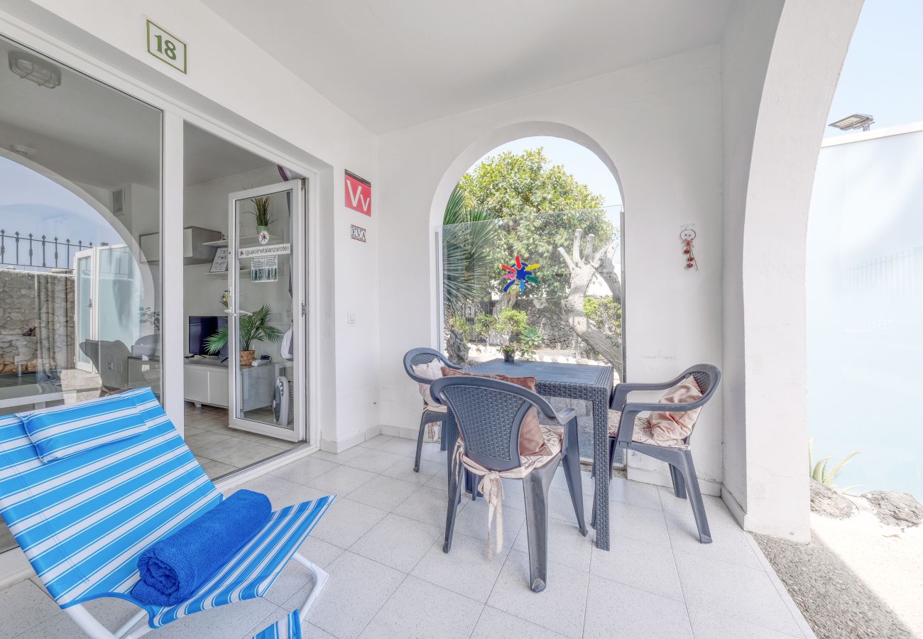 House in Puerto del Carmen - Eva Vacation Home Pool & Relax - Very close to the beach 