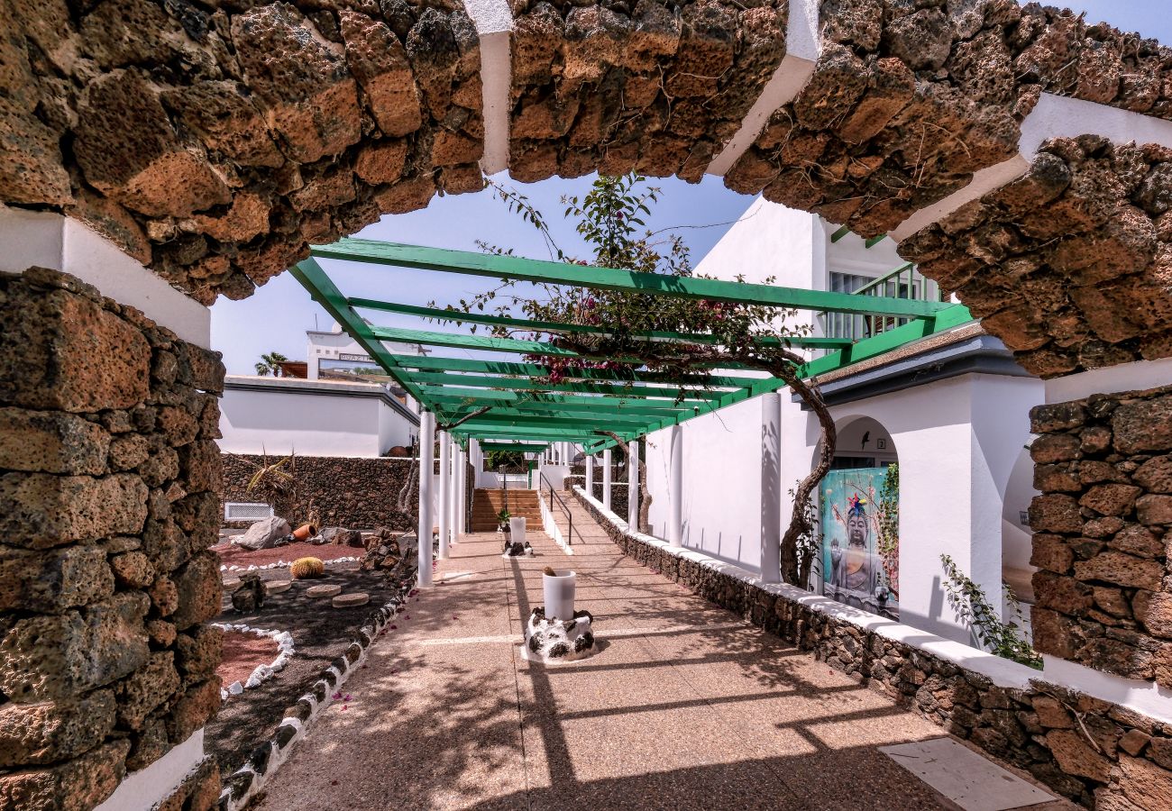 House in Puerto del Carmen - Eva Vacation Home Pool & Relax - Very close to the beach 