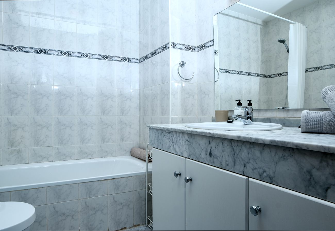 House in Costa Teguise - Casa Atlantida - Quiet house with balcony and fast Wifi 