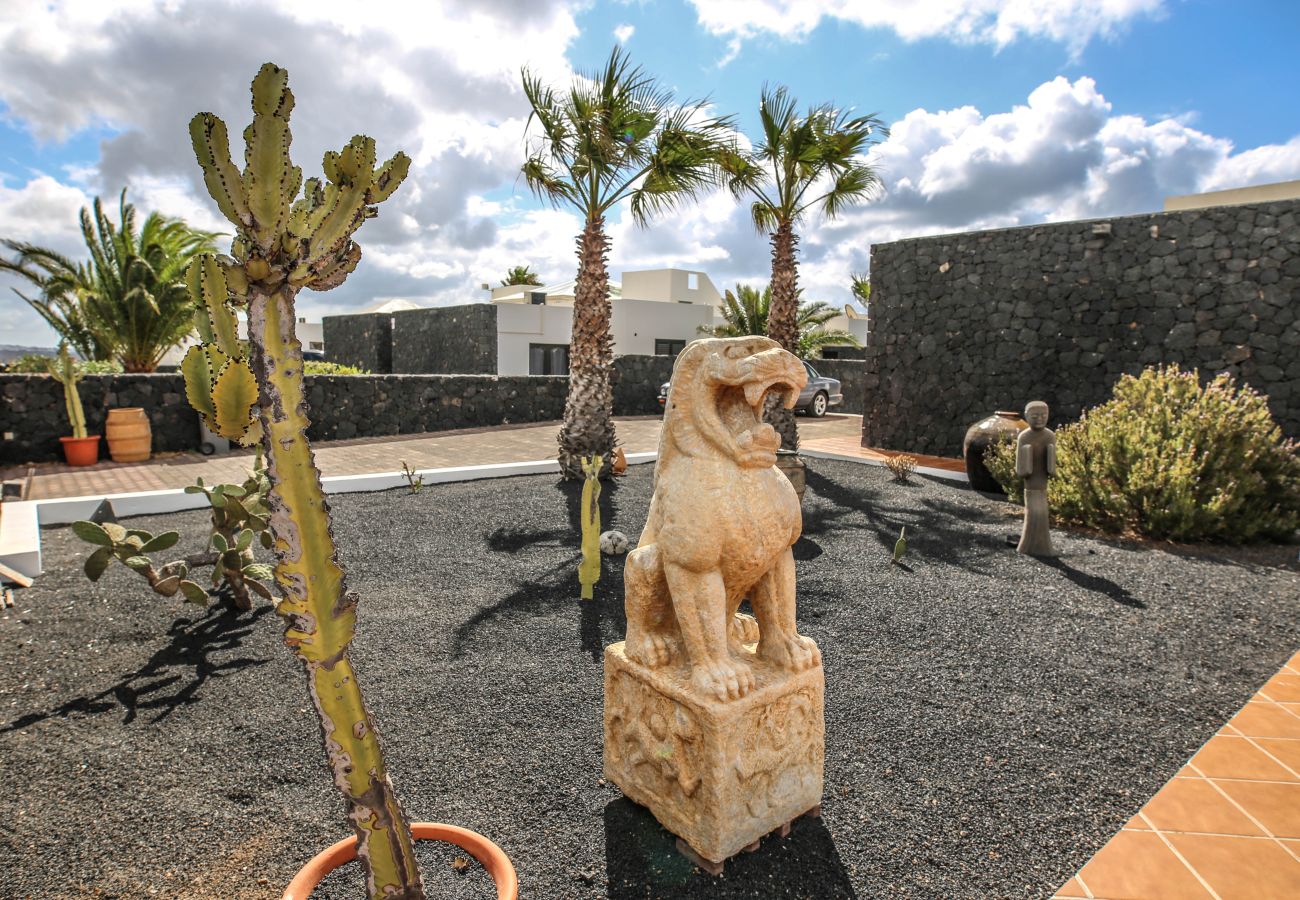 House in Macher - Horizon Luxury -A peaceful oasis with private pool