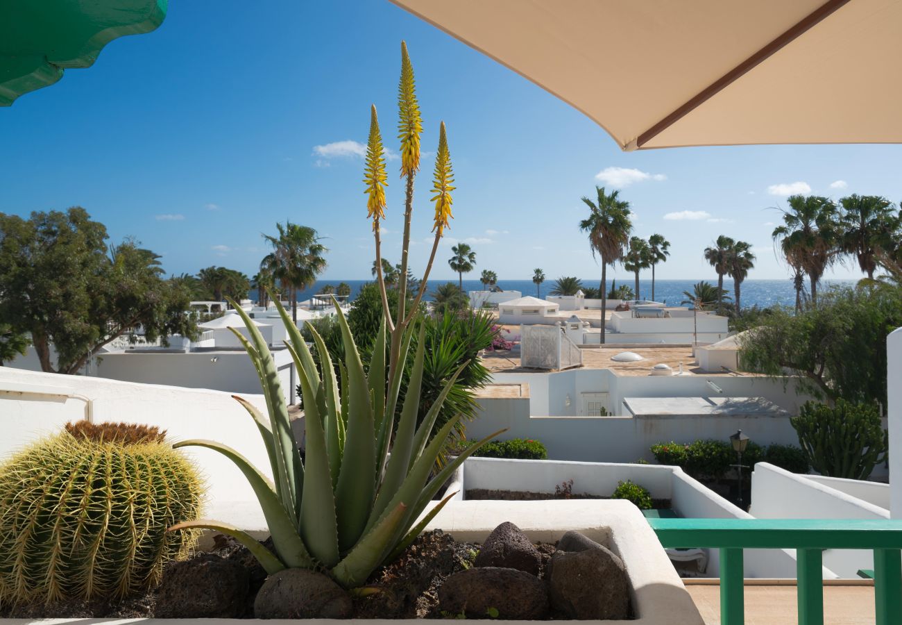 House in Costa Teguise - Balcon del Mar – Pool, Tennis Courts, Sea Access