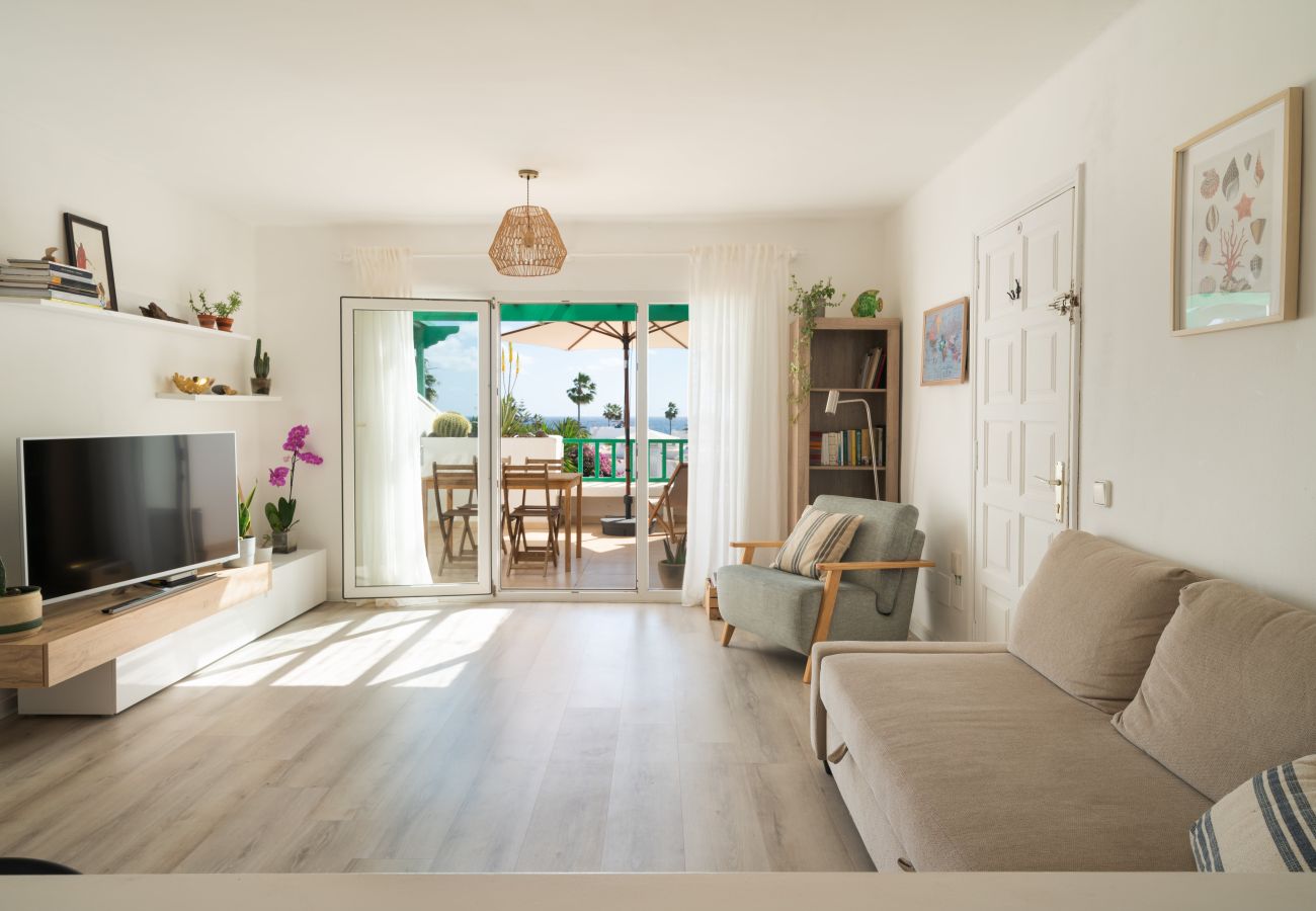 House in Costa Teguise - Balcon del Mar – Pool, Tennis Courts, Sea Access