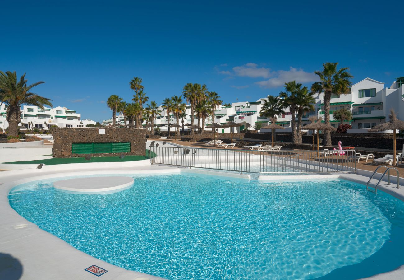 House in Costa Teguise - Balcon del Mar – Pool, Tennis Courts, Sea Access